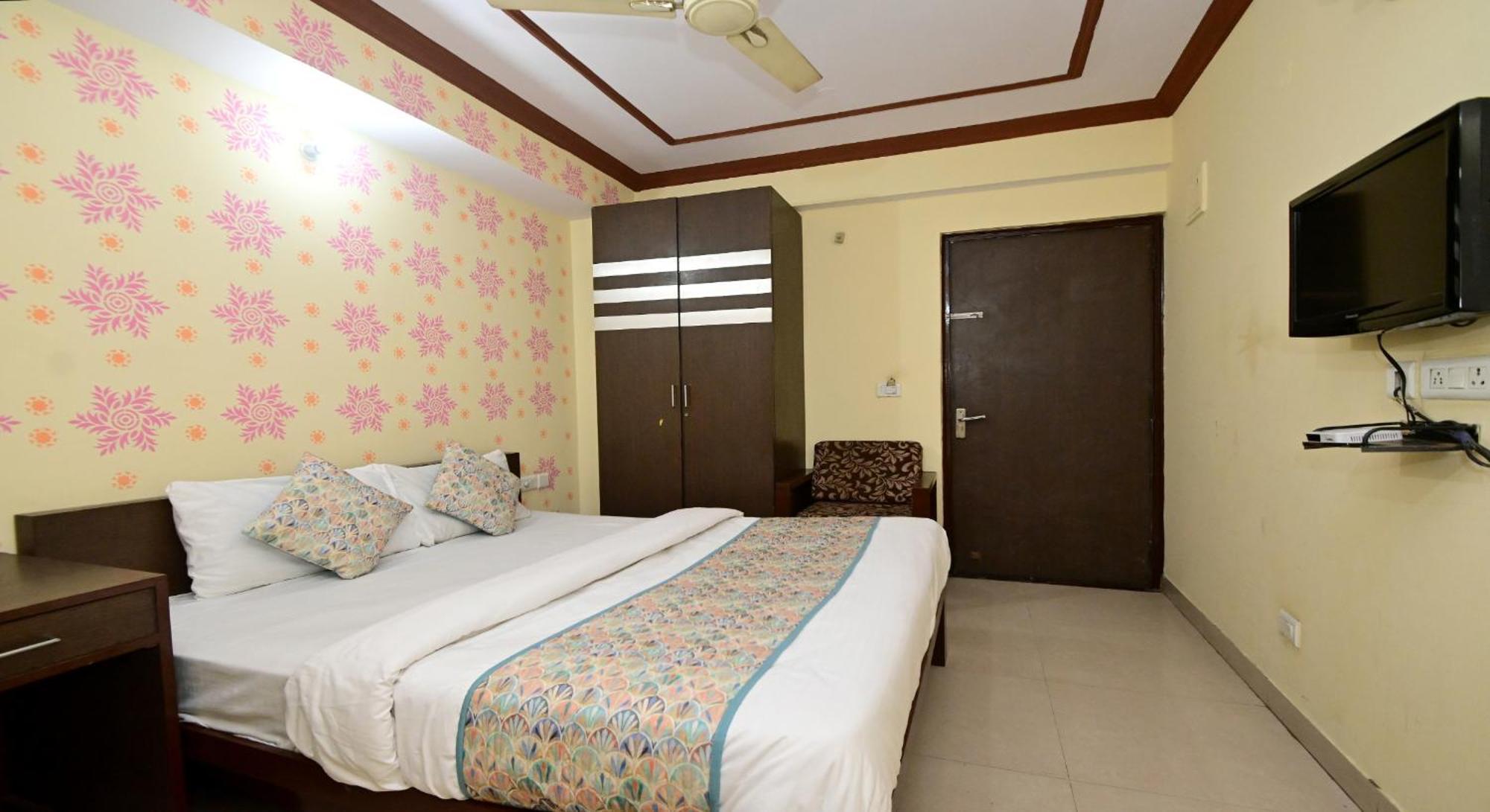 Hotel Laxmi Villa Palace-Near Jaipur Railway Station 3*